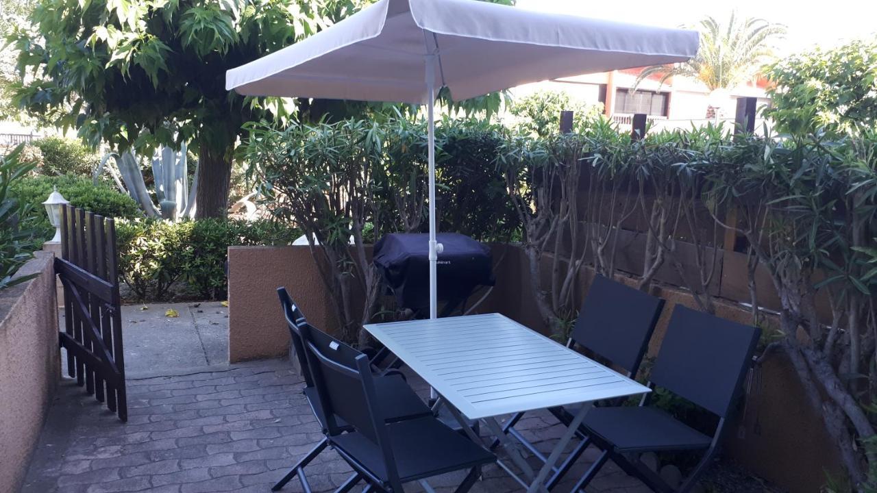 Studio cabine avec jardinet à 30 m de la plage, au calme. Gruissan Extérieur photo